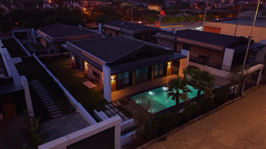 Properties for sale in Çeşme - Luxury villa for sale in Çeşme Dalyan